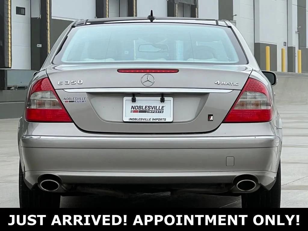 Used 2008 Mercedes-Benz E 350 4MATIC Sedan image 4