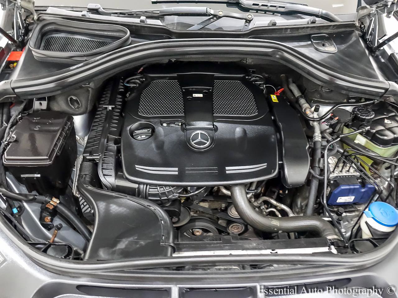 Used 2015 Mercedes-Benz ML 350 4MATIC image 37