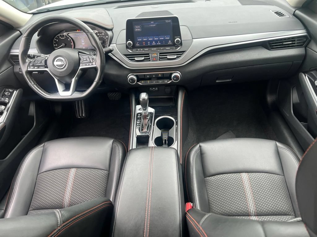 Used 2024 Nissan Altima 2.5 SR FWD image 17
