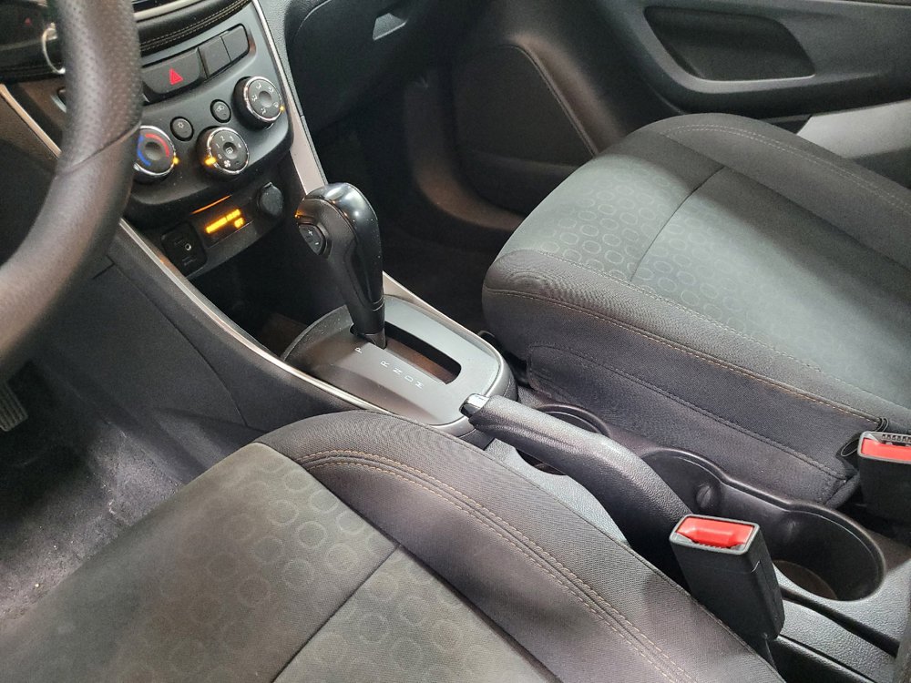 Used 2020 Chevrolet Trax LS w/ LPO, Protection Package FWD image 26