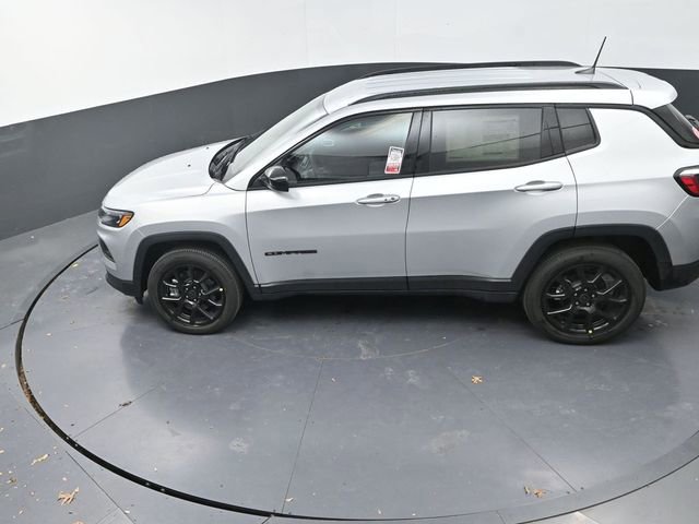 New 2026 Jeep Compass Latitude AWD/4WD image 15