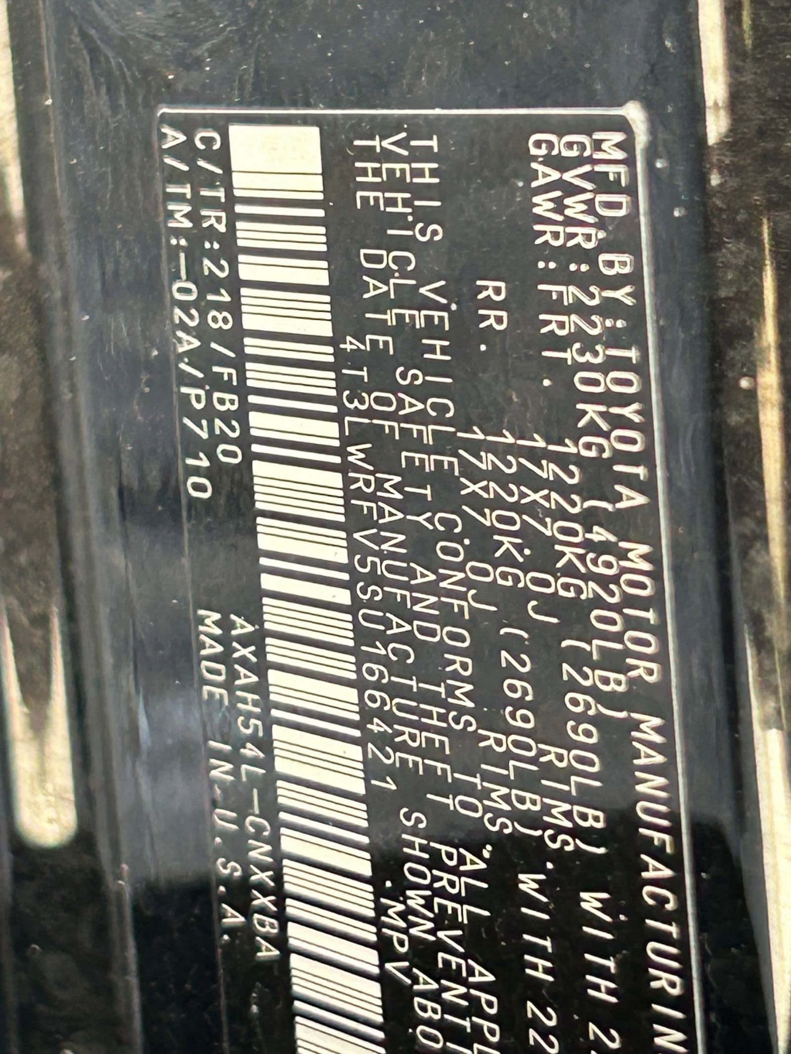 Used 2025 Toyota RAV4 LE image 28