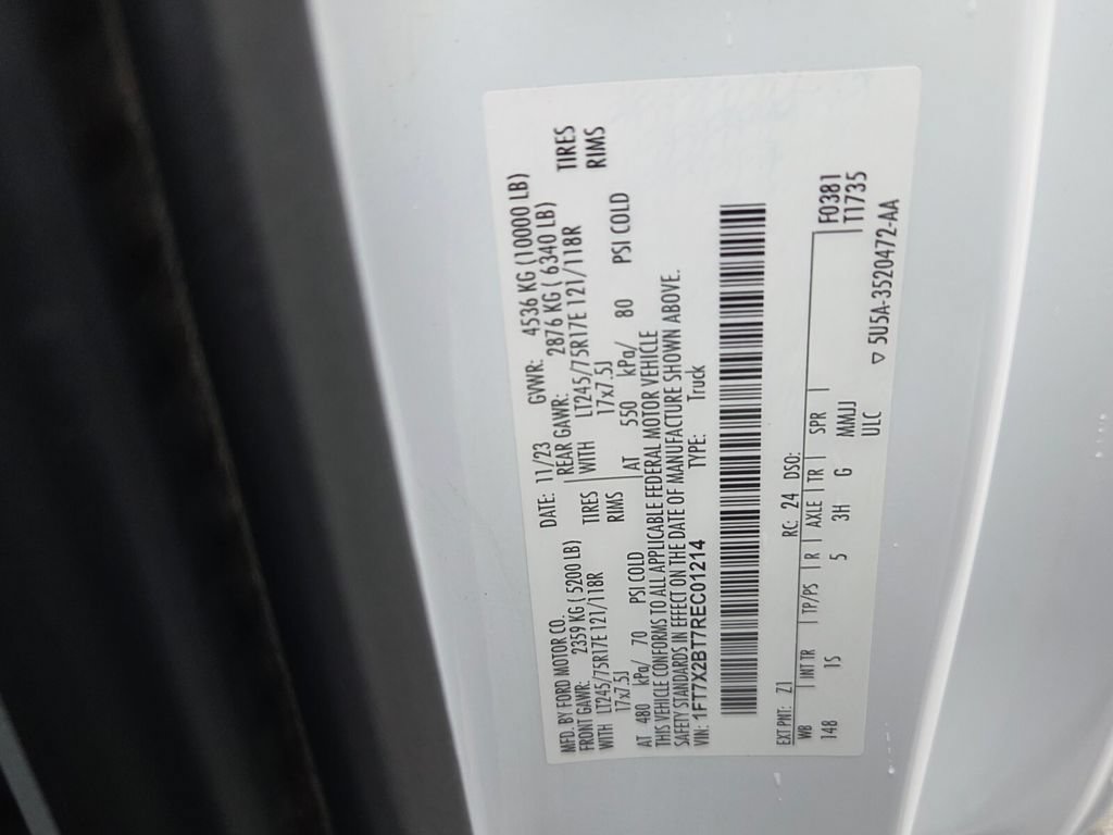Used 2024 Ford F250 XL AWD/4WD image 4