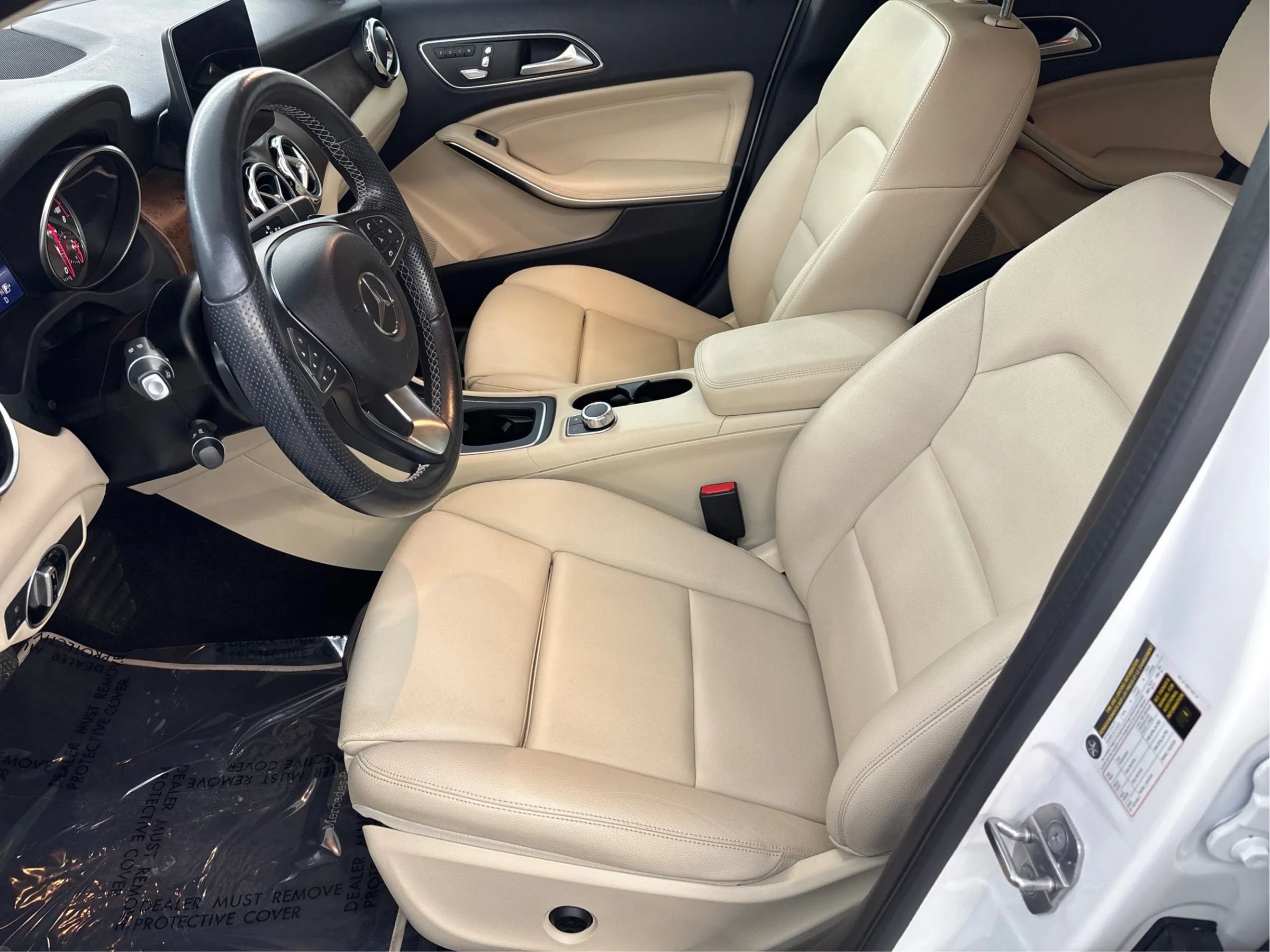 Used 2019 Mercedes-Benz GLA 250 4MATIC image 13