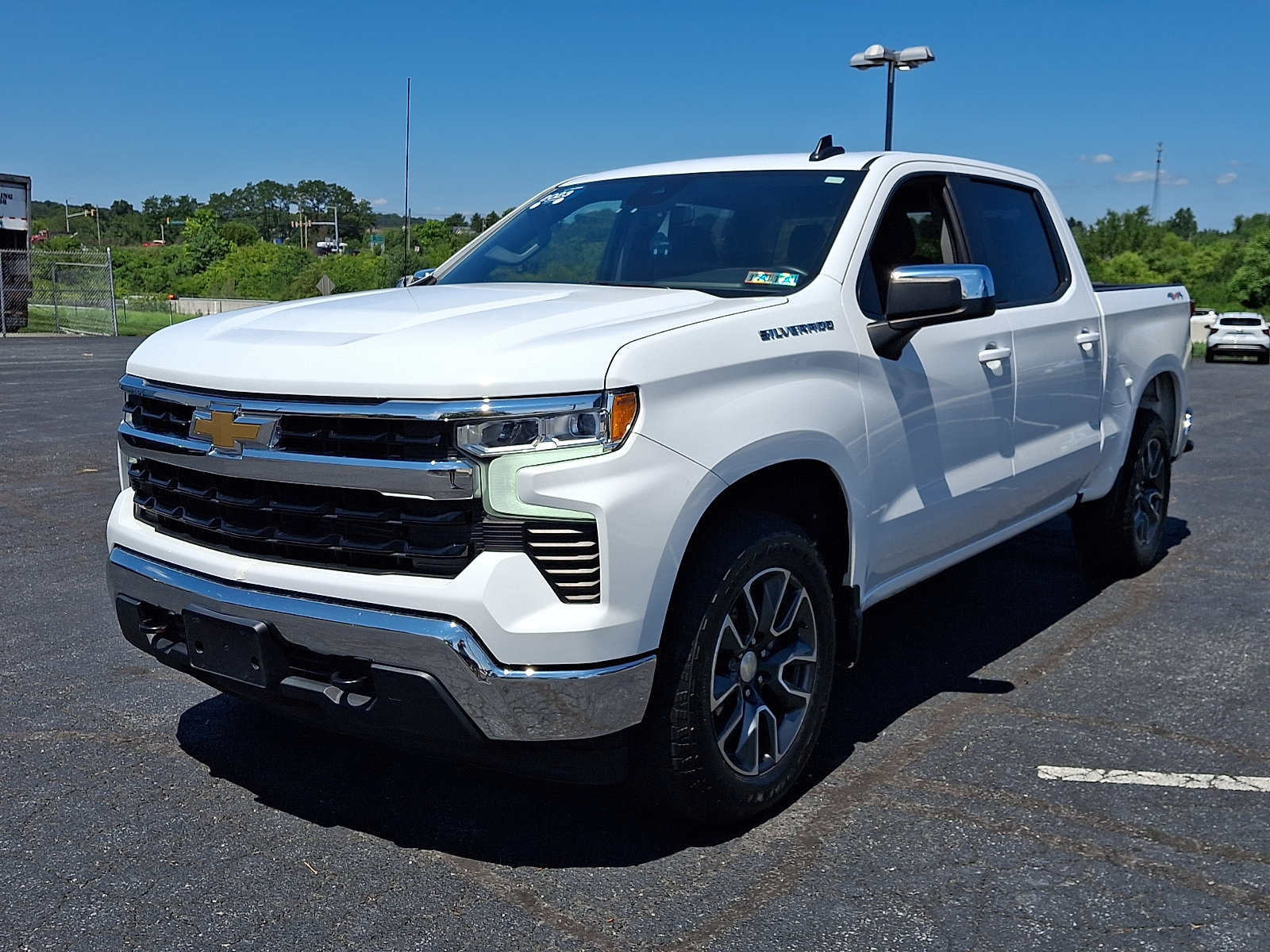 Certified 2023 Chevrolet Silverado 1500 LT AWD/4WD image 3