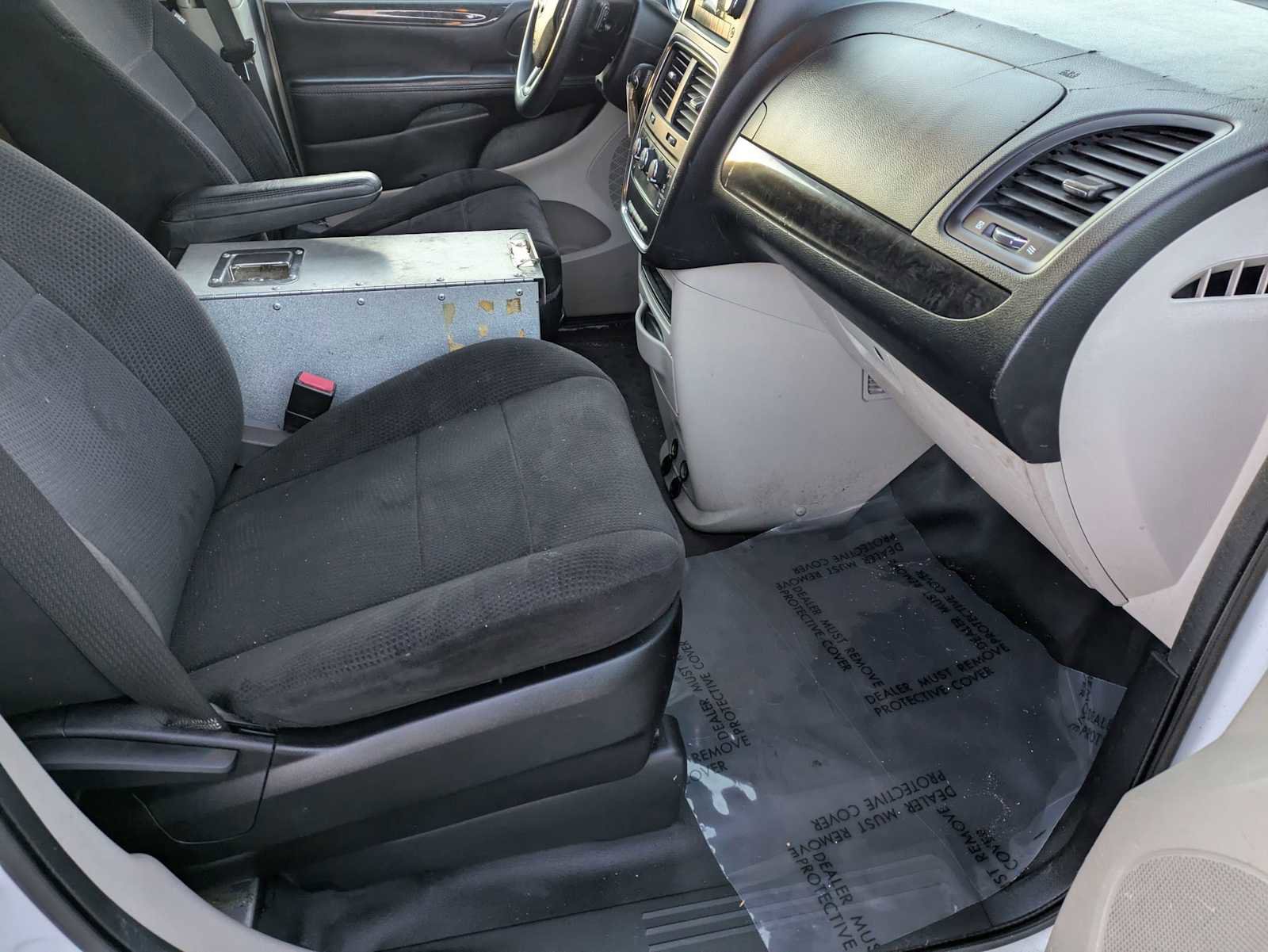 Used 2013 RAM C/V Tradesman image 15