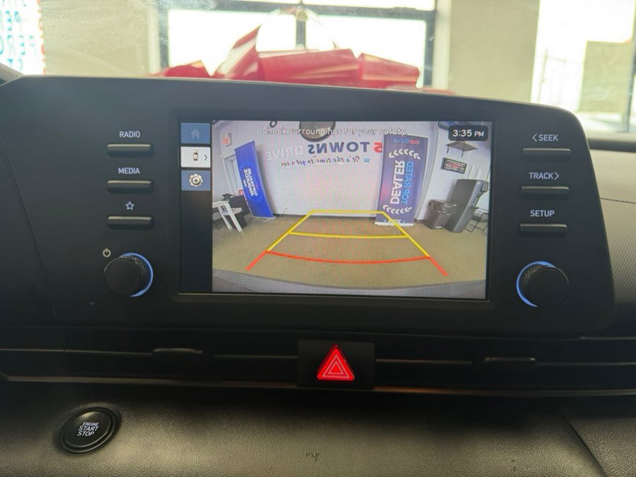 Used 2025 Hyundai Elantra Sport FWD image 42