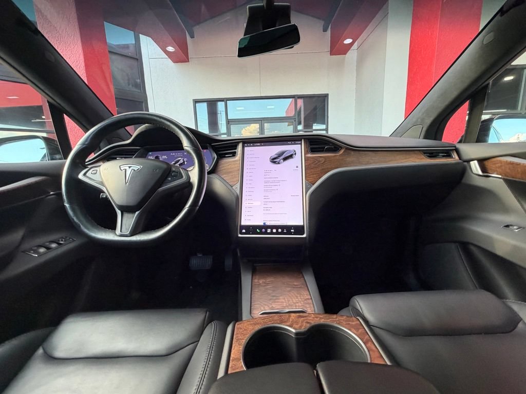 Used 2020 Tesla Model X Long Range AWD/4WD image 30