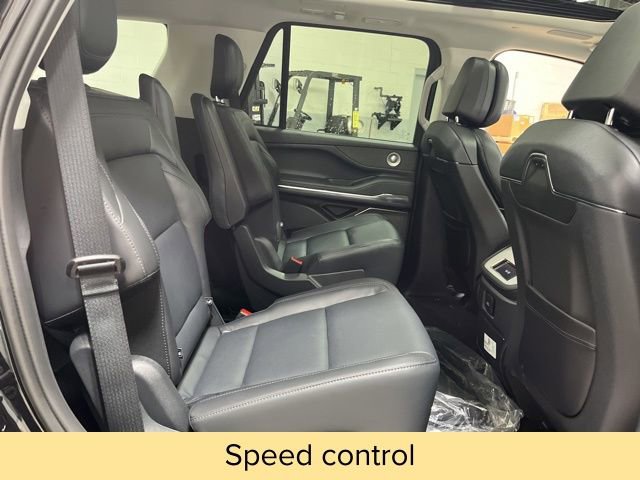 New 2026 Lincoln Navigator Reserve image 28