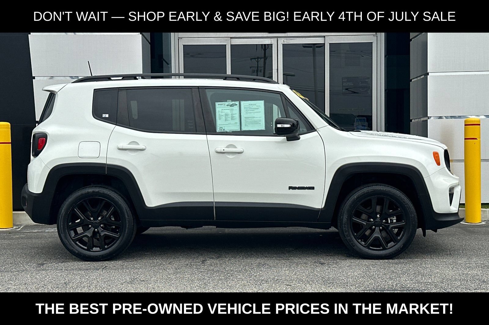 Used 2022 Jeep Renegade Altitude AWD/4WD image 3