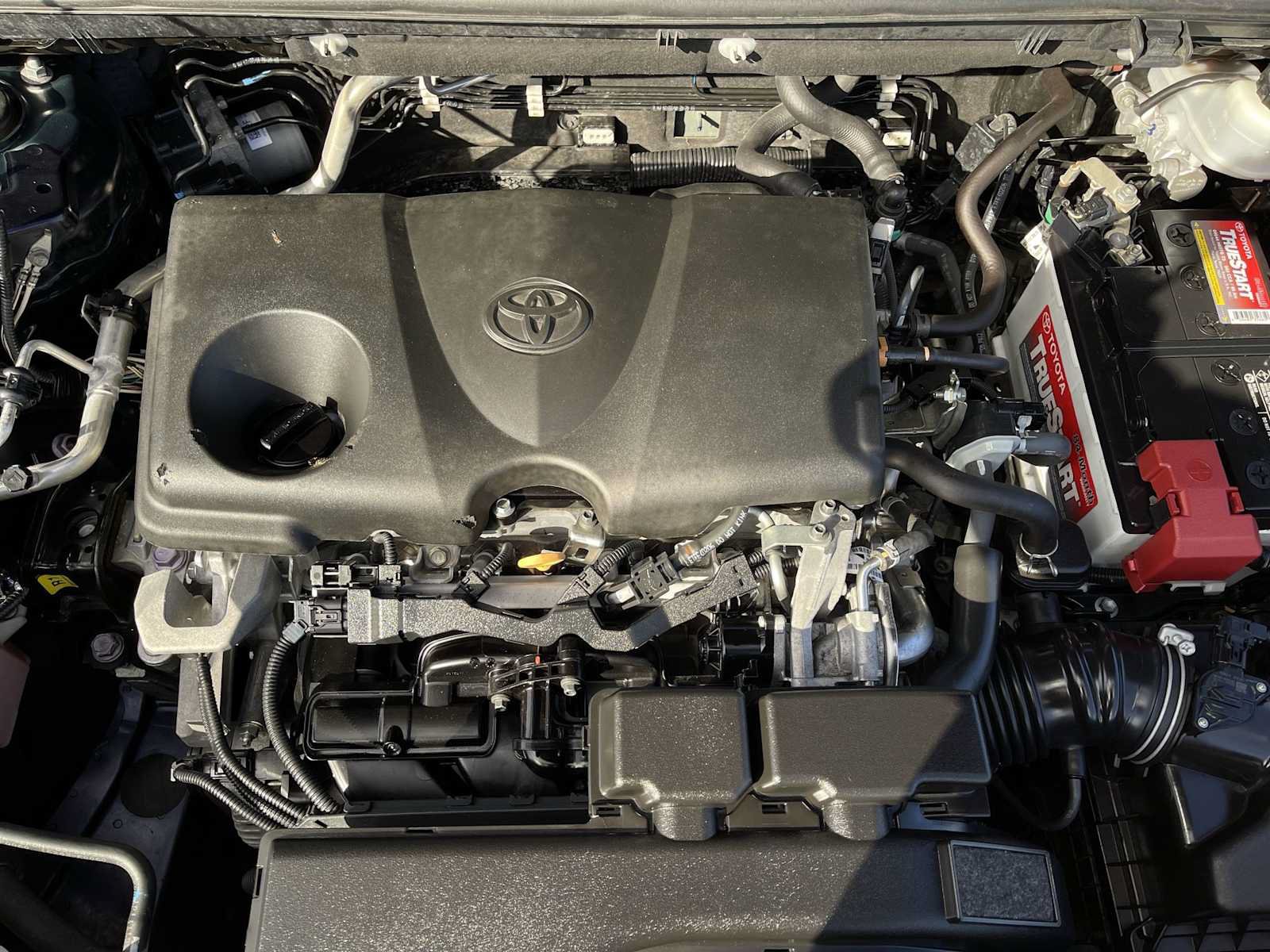 Used 2020 Toyota RAV4 XLE w/ Convenience Package AWD/4WD image 18
