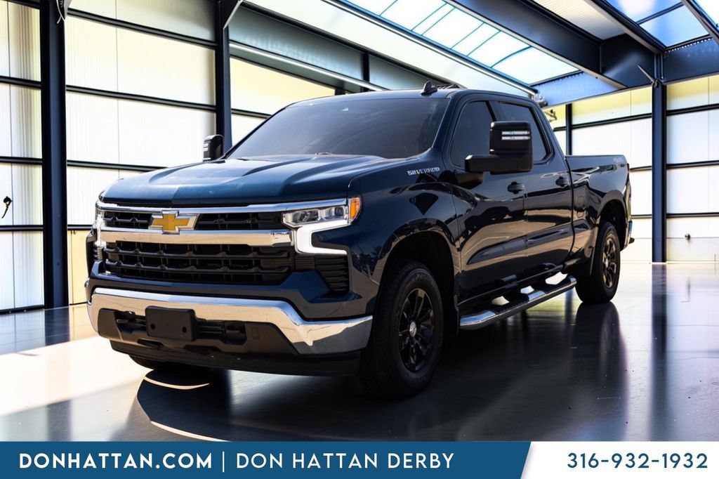 Used 2022 Chevrolet Silverado 1500 LT AWD/4WD image 22
