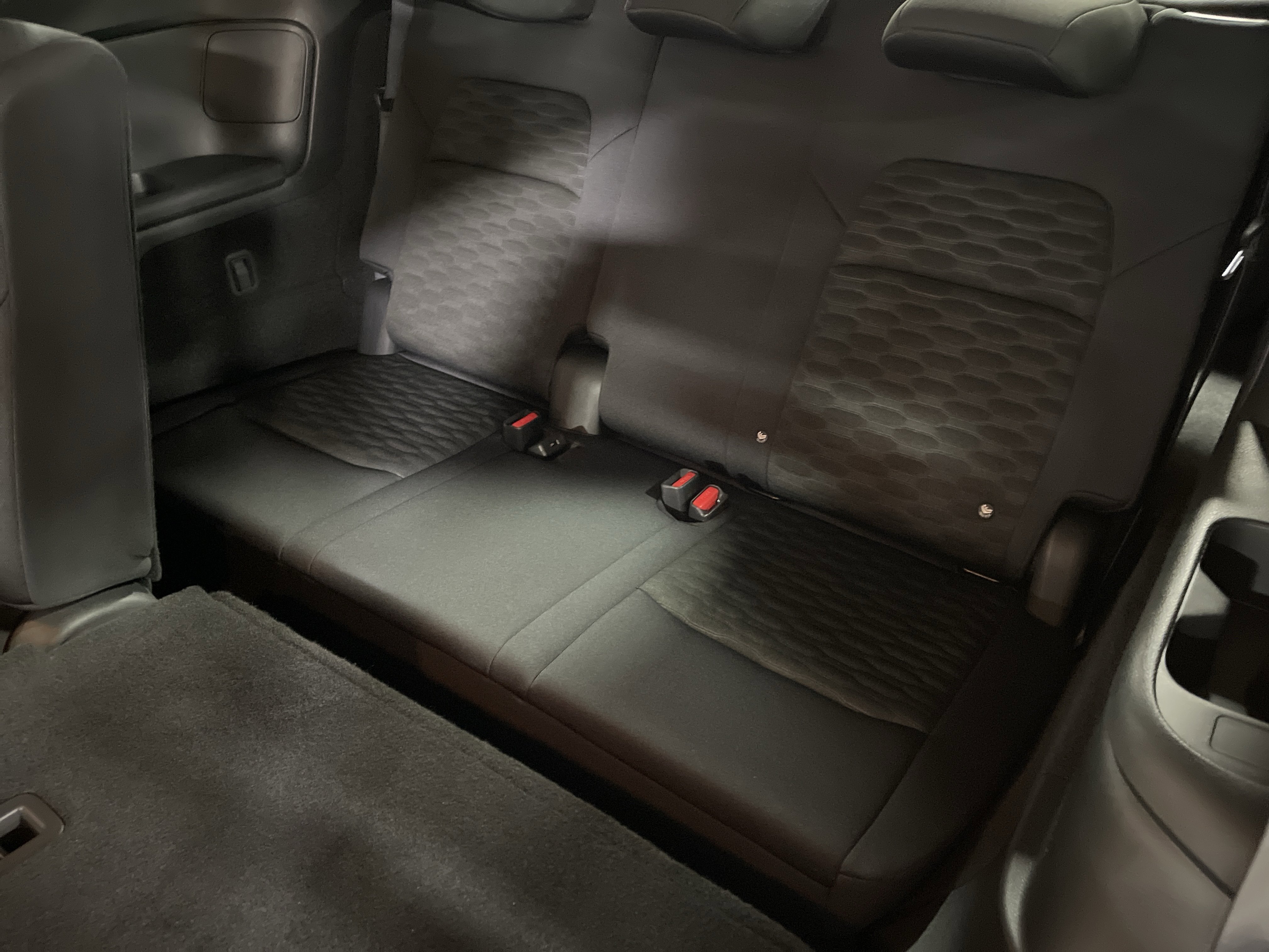 Used 2024 Nissan Pathfinder S image 12