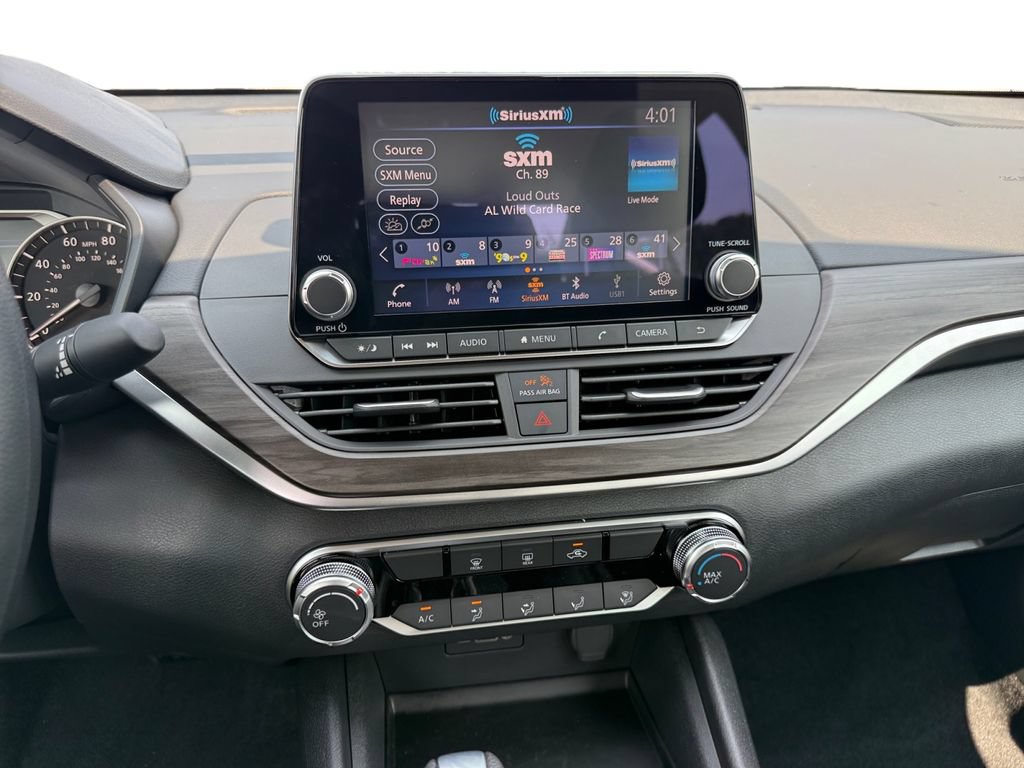 New 2026 Nissan Altima 2.5 SV FWD image 11