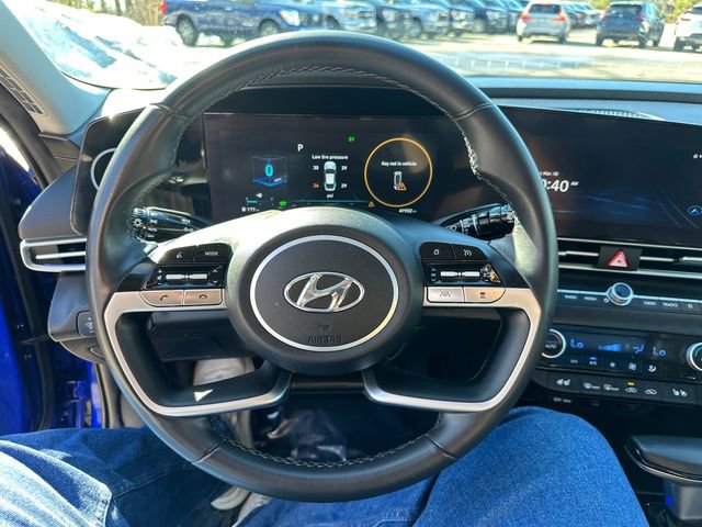 Used 2023 Hyundai Elantra Limited FWD image 32