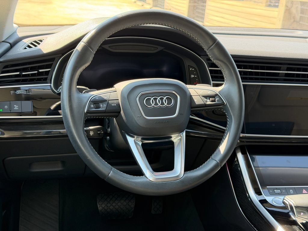 Used 2019 Audi Q8 Premium Plus AWD/4WD image 14