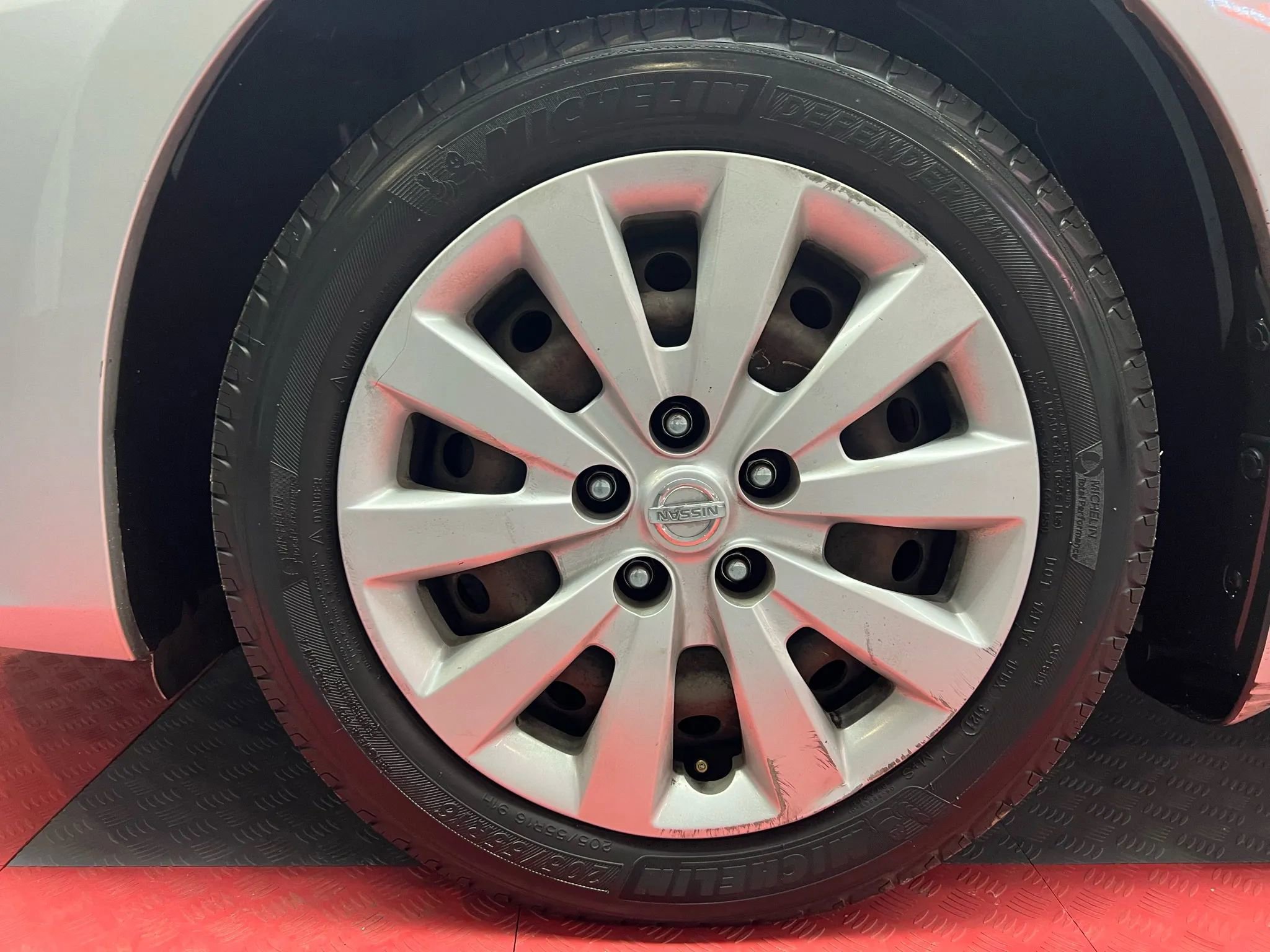 Used 2017 Nissan Sentra S image 9