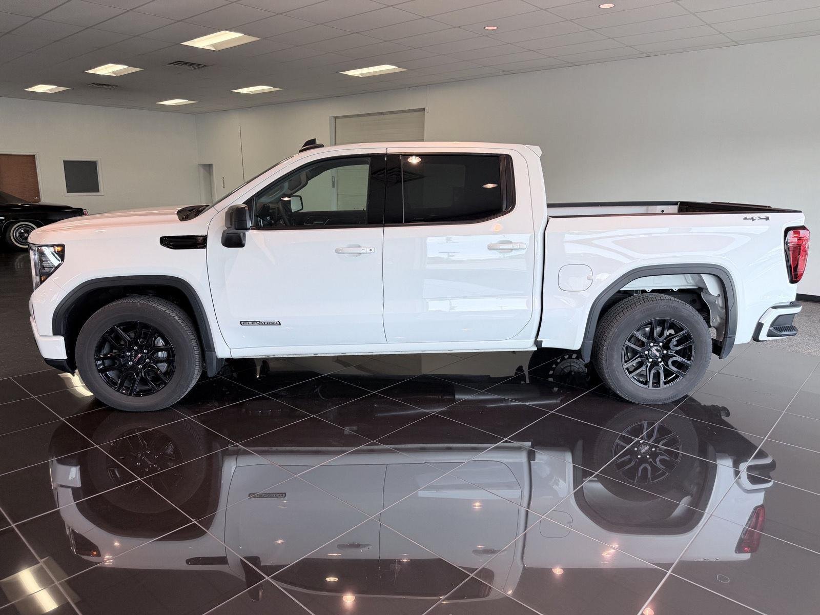 Used 2023 GMC Sierra 1500 Elevation AWD/4WD image 19