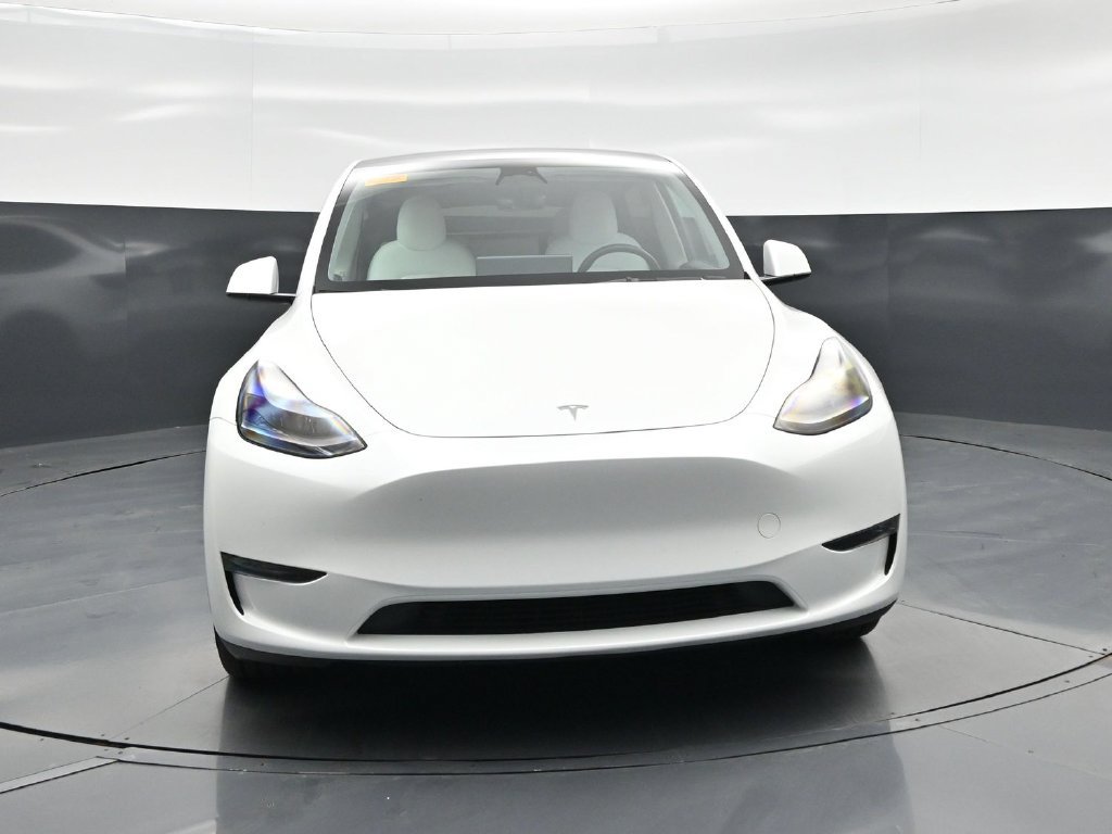 Used 2023 Tesla Model Y Long Range AWD/4WD image 46