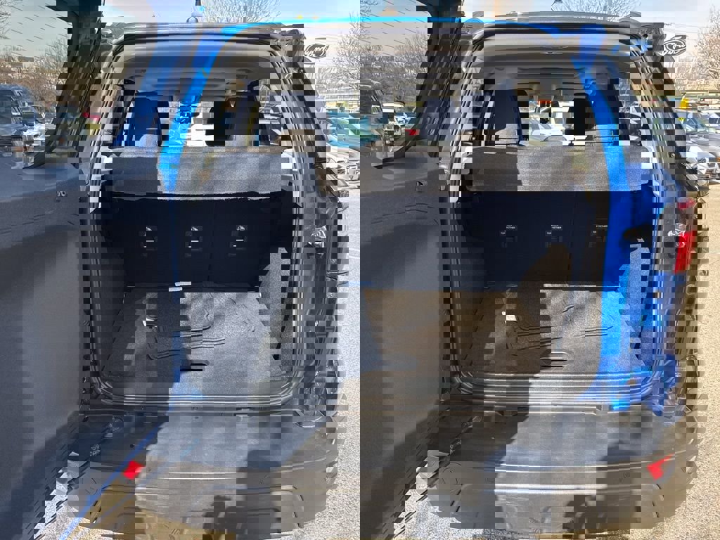 Used 2021 Ford EcoSport SE w/ SE Convenience Package image 25