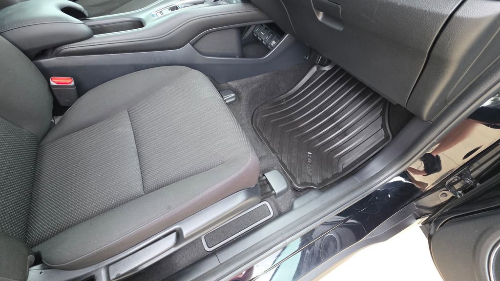 Used 2018 Honda HR-V EX image 13