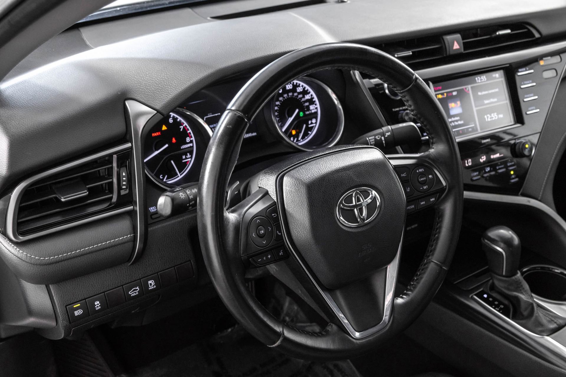 Used 2020 Toyota Camry SE AWD/4WD image 33