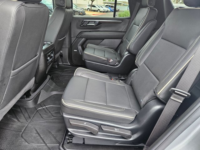 Used 2025 Chevrolet Tahoe Premier AWD/4WD image 20