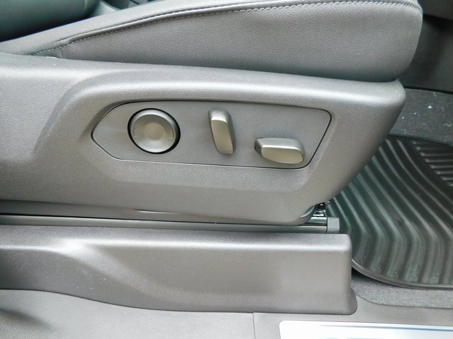 New 2025 Chevrolet Silverado 3500 LTZ w/ LTZ Convenience Package image 23