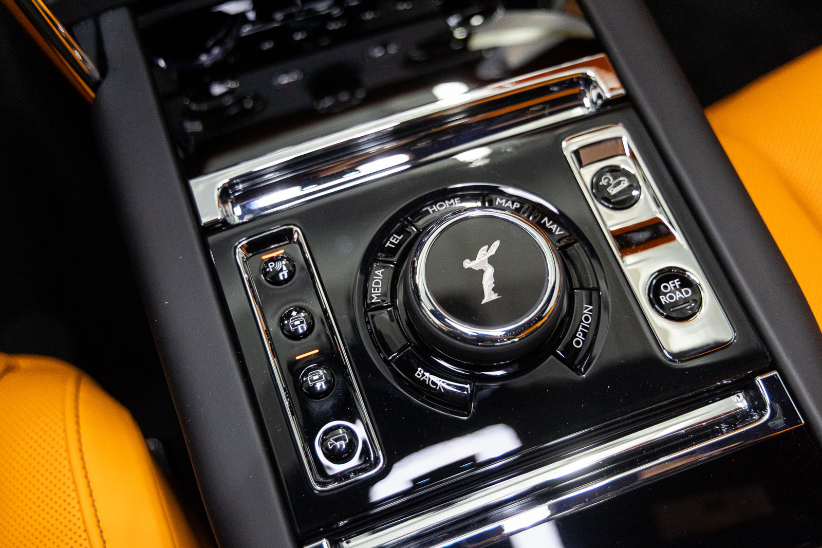 New 2027 Rolls-Royce Cullinan AWD/4WD image 38