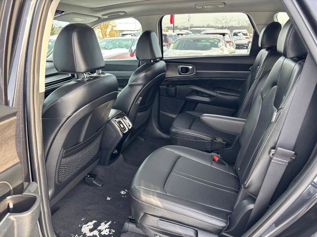 Certified 2025 Kia Sorento SX image 13