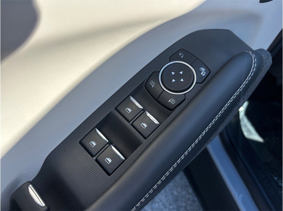 Used 2025 Ford Mustang Mach-E Premium RWD image 23