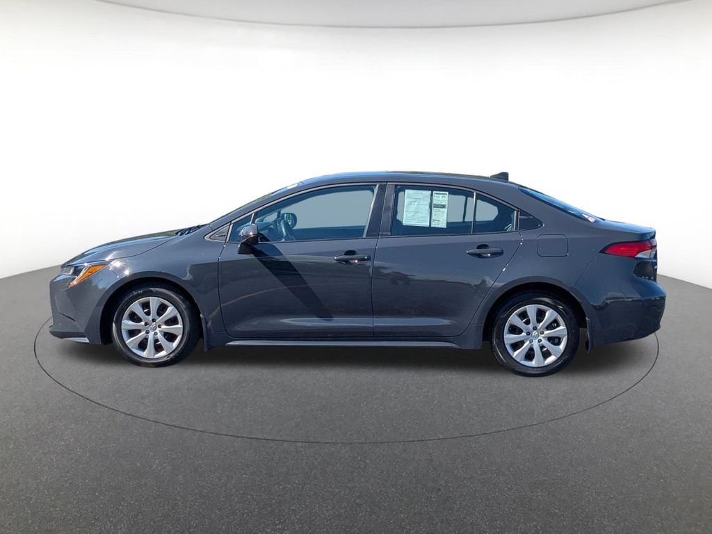 Used 2025 Toyota Corolla LE FWD image 8