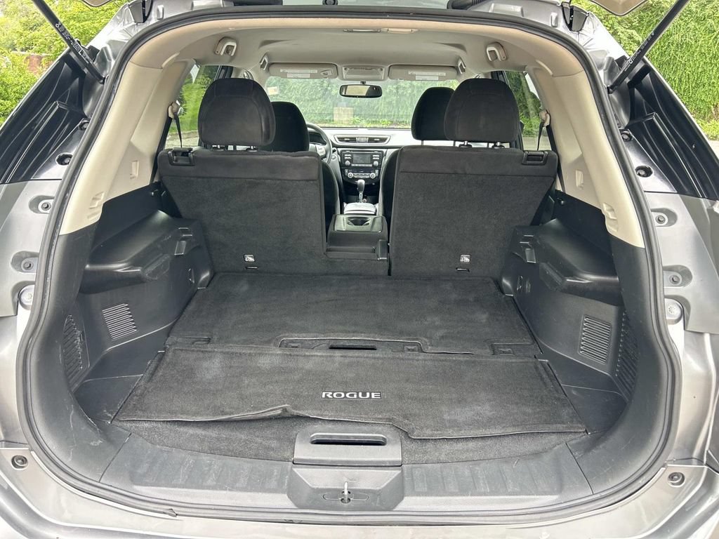 Used 2015 Nissan Rogue SV FWD image 13
