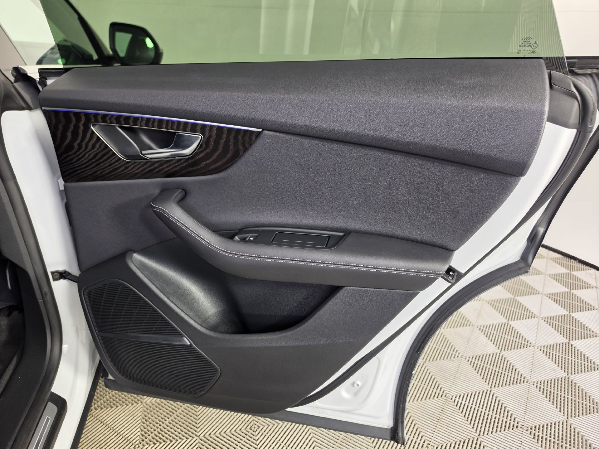 Certified 2023 Audi Q8 Premium Plus AWD/4WD image 33