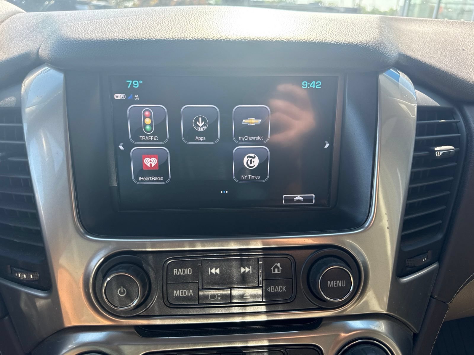 Used 2019 Chevrolet Tahoe LT w/ Luxury Package AWD/4WD image 25