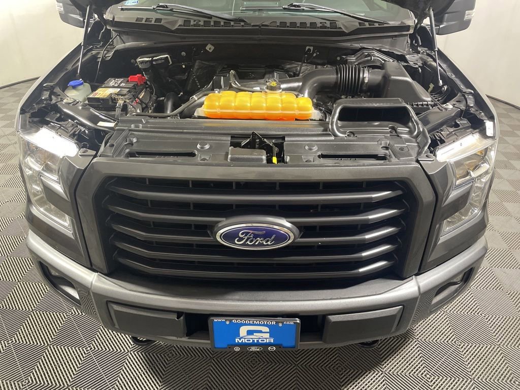 Used 2015 Ford F150 XLT w/ Equipment Group 302A Luxury image 25