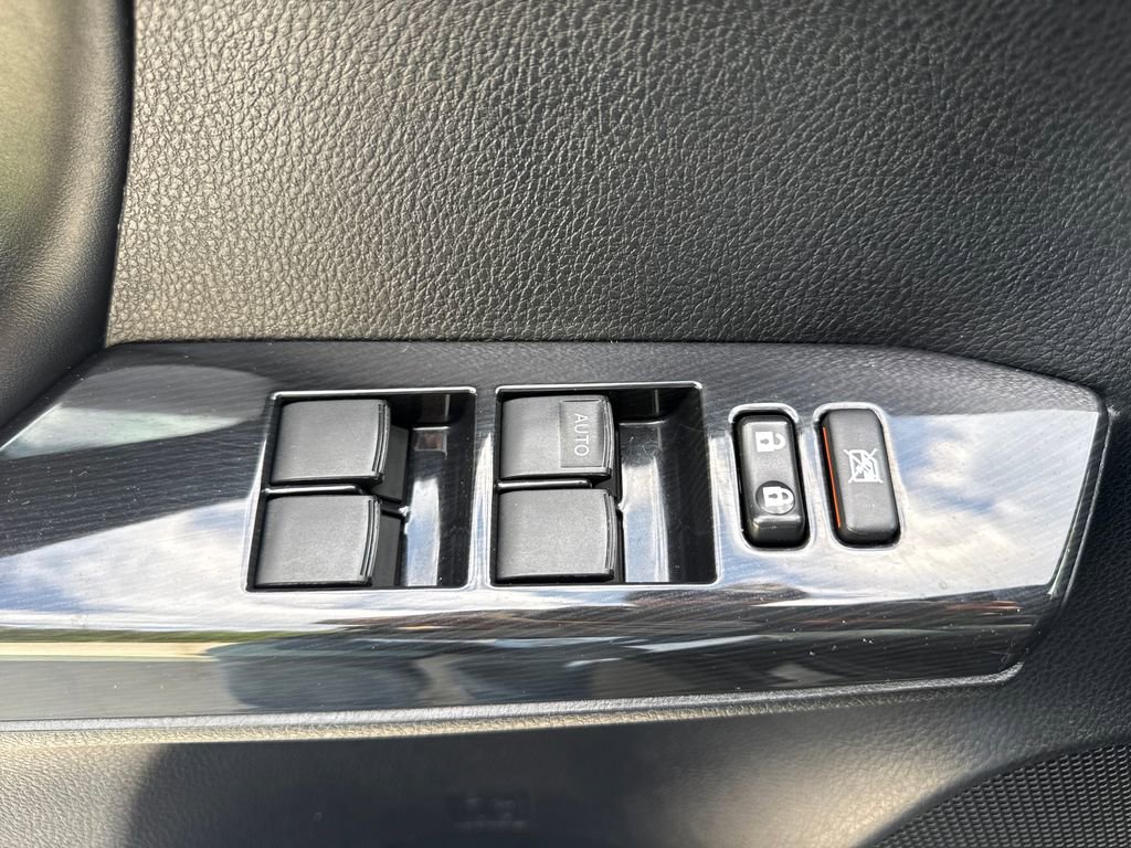 Used 2016 Toyota RAV4 SE FWD image 15