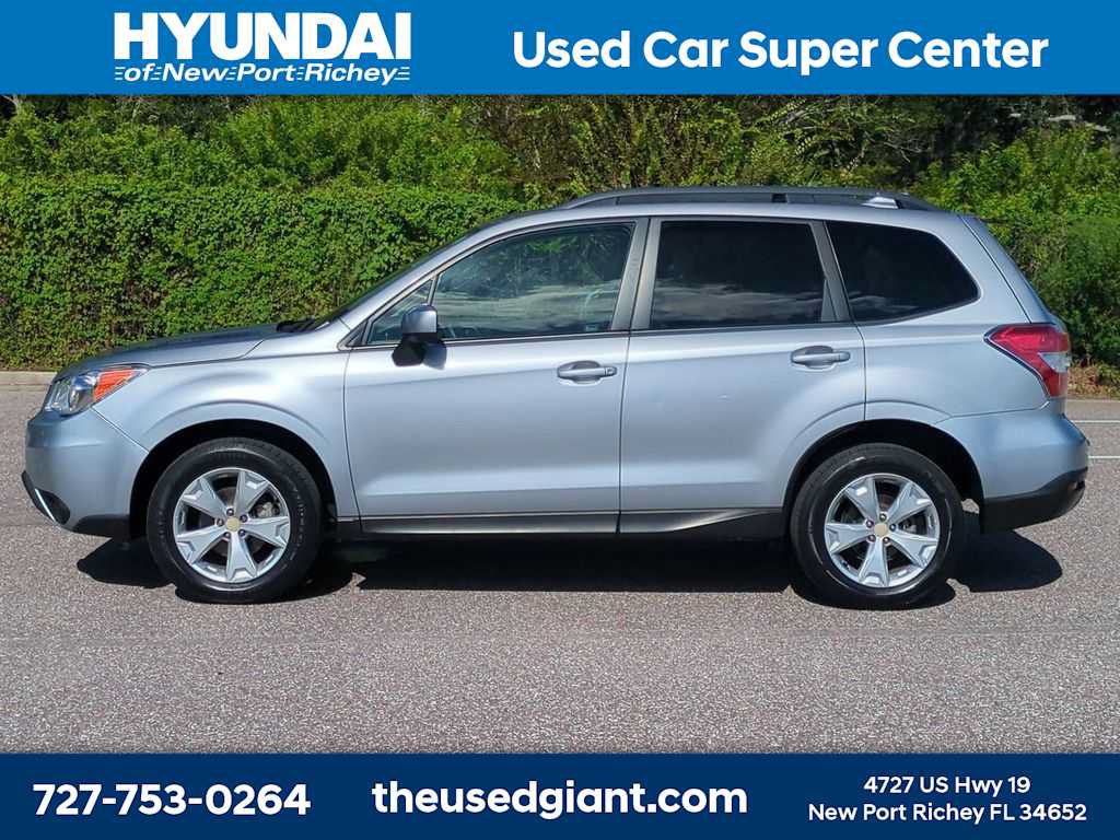 Used 2016 Subaru Forester 2.5i Premium w/ All-Weather Package AWD/4WD image 2