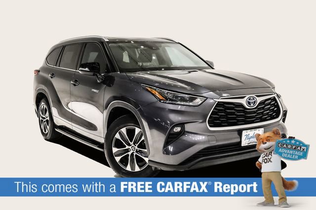 Used 2021 Toyota Highlander XLE image 2