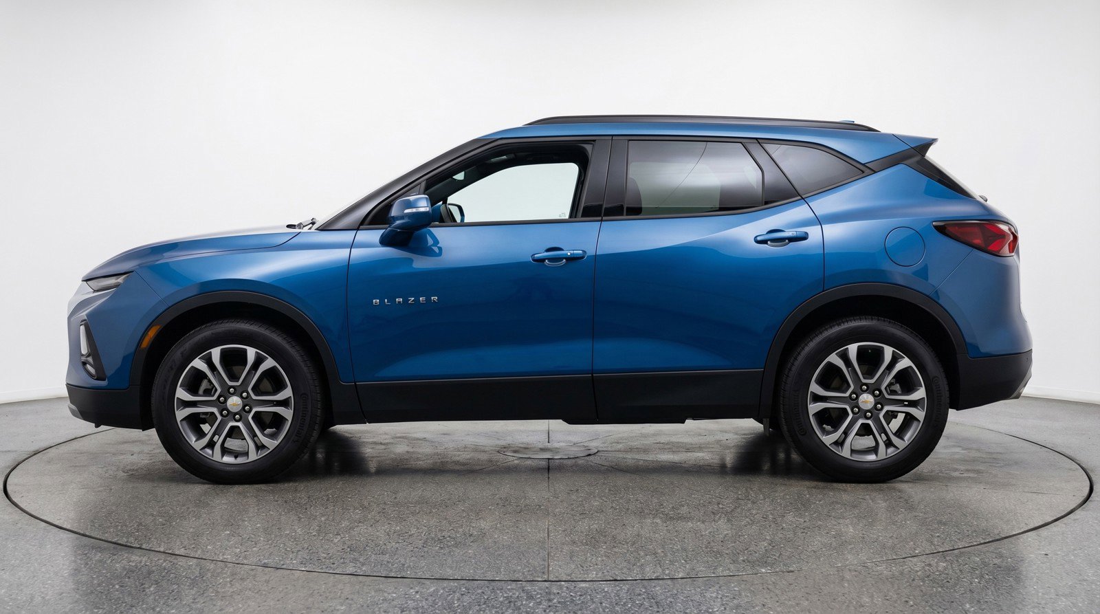 Used 2025 Chevrolet Blazer LT image 5