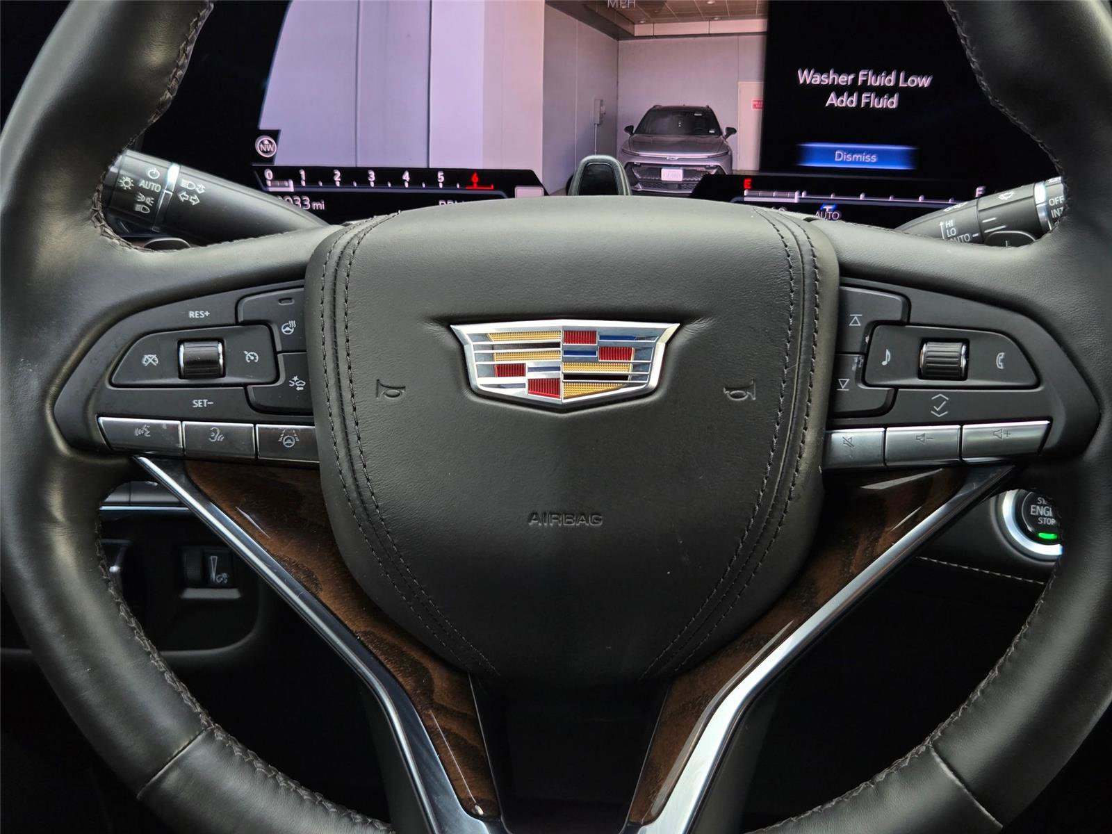 Used 2022 Cadillac Escalade ESV Sport Platinum AWD/4WD image 17