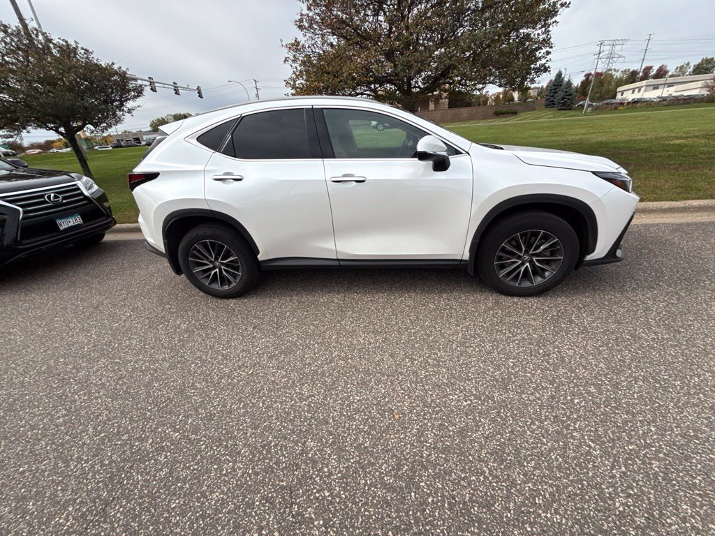 Used 2022 Lexus NX 350 AWD image 11