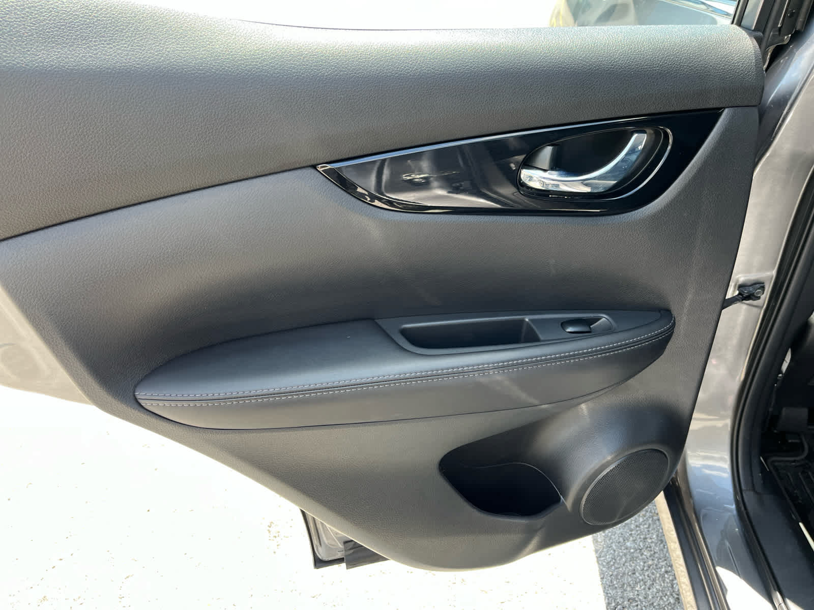 Used 2022 Nissan Rogue Sport SL AWD/4WD image 24