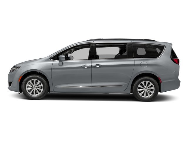 Used 2017 Chrysler Pacifica Touring Plus w/ Tire & Wheel Group image 6