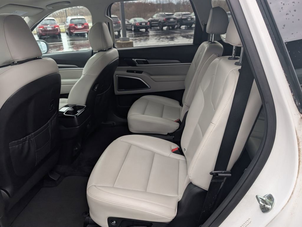 Used 2021 Kia Telluride S image 9