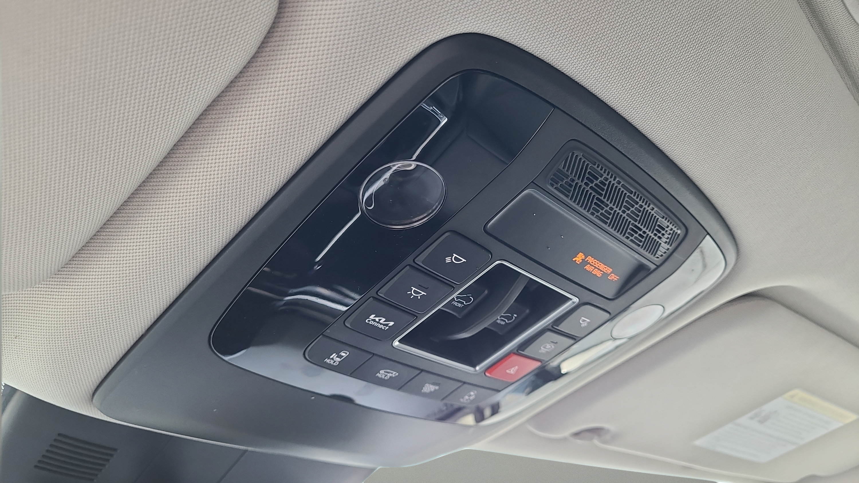 Used 2025 Kia Carnival SX Prestige FWD image 27