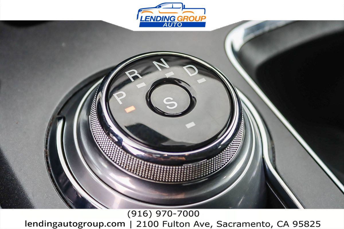 Used 2019 Ford Fusion SE image 19