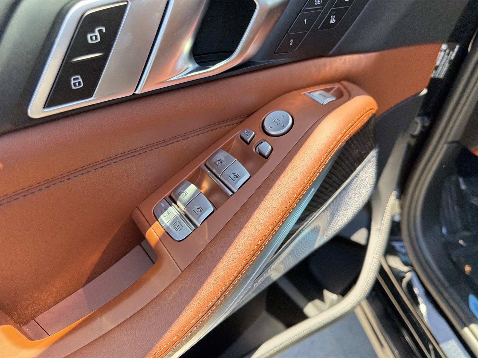 New 2026 BMW ALPINA XB7 AWD/4WD image 13