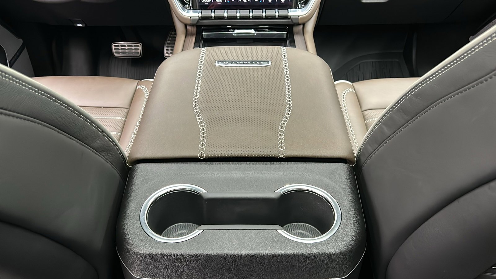 Used 2025 GMC Yukon XL Denali Ultimate image 35