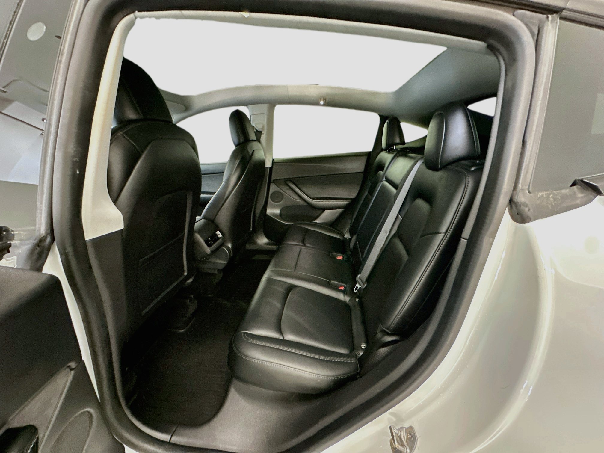 Used 2021 Tesla Model Y Long Range AWD/4WD image 28